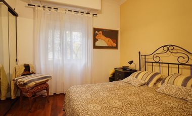 Venta casa/terreno- Palermo. Av. Medrano y Gorriti