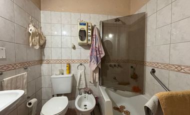 Venta casa/terreno- Palermo. Av. Medrano y Gorriti