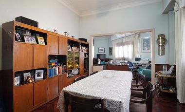 Venta casa/terreno- Palermo. Av. Medrano y Gorriti