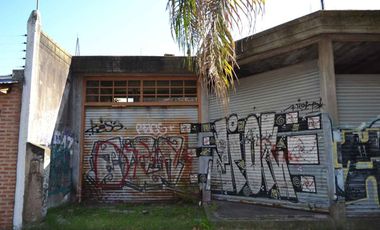 LOCAL MULTIPROPOSITO  186 M2 ITUZANGO