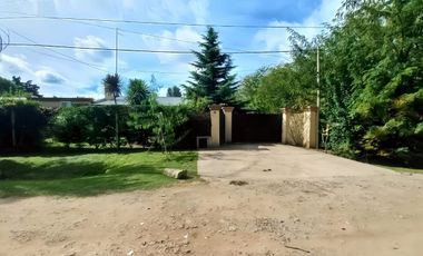 VENTA CASA 3 AMBIENTES LUJAN GRAN LOTE CON PILETA