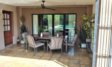 VENTA CASA 3 AMBIENTES LUJAN GRAN LOTE CON PILETA