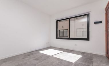 DEPARTAMENTO DE 3 AMB. C/COCHERA Y PARRILLA.