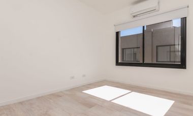 DEPARTAMENTO DE 3 AMB. C/COCHERA Y PARRILLA.