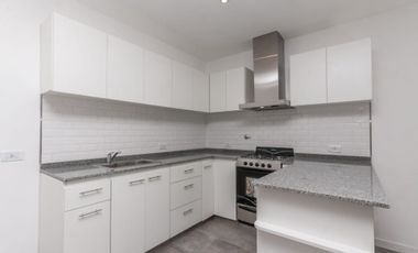 DEPARTAMENTO DE 3 AMB. C/COCHERA Y PARRILLA.