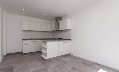 DEPARTAMENTO DE 3 AMB. C/COCHERA Y PARRILLA.