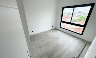 Venta depto 2  amb en Caseros. PERMUTA