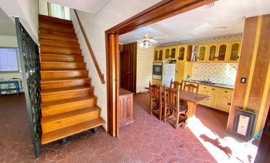 VENTA PH TIPO CASA 4 AMB EN CASEROS-PERMUTA-