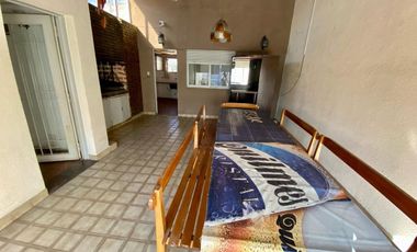 VENTA PH TIPO CASA 4 AMB EN CASEROS-PERMUTA-