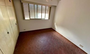 VENTA PH TIPO CASA 4 AMB EN CASEROS-PERMUTA-