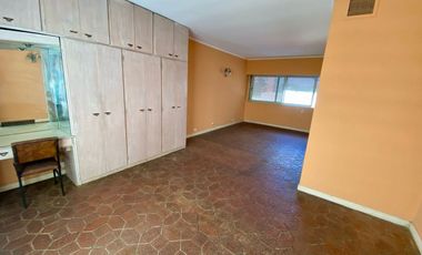 VENTA PH TIPO CASA 4 AMB EN CASEROS-PERMUTA-