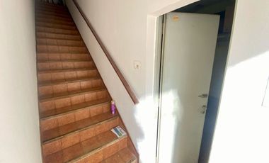 VENTA PH TIPO CASA 4 AMB EN CASEROS-PERMUTA-