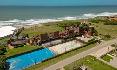 Venta de Departamento y cochera con bajada al MAR