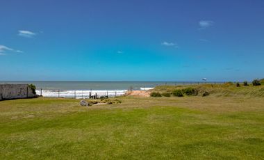 Venta de Departamento y cochera con bajada al MAR