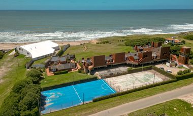 Venta de Departamento y cochera con bajada al MAR