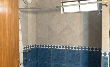 SE VENDE CASA 3 DORM C/COCHERA Y PATIO EN STA FE