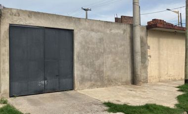 SE VENDE CASA 3 DORM C/COCHERA Y PATIO EN STA FE