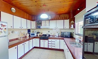 VENTA CASA 4 AMBIENTES BERAZATEGUI