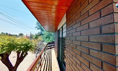 VENTA CASA 4 AMBIENTES BERAZATEGUI
