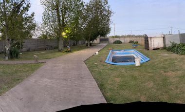VENTA CASA 4 AMBIENTES BARRIO SOSIEGO CON PISCINA