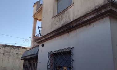 Casa  a refaccionar 12.5m Fte!!! A/Permuta menor