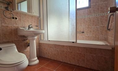 Parcela en Arriendo en Loteo Los Quillayes con Camino Macul, Lo Arcaya Pirque