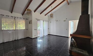 Parcela en Arriendo en Loteo Los Quillayes con Camino Macul, Lo Arcaya Pirque