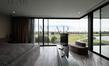 Casa en Alquiler con muebles en El Golf, Nordelta