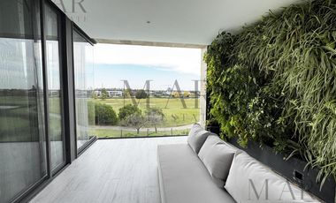 Casa en Alquiler con muebles en El Golf, Nordelta