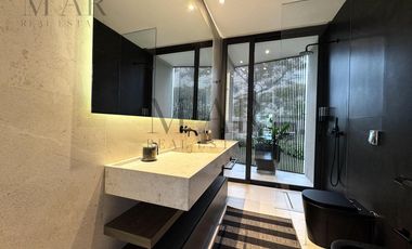 Casa en Alquiler con muebles en El Golf, Nordelta