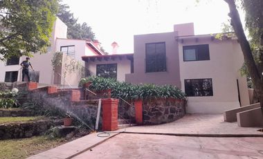 Renta casa en condominio entre Vista Hermosa y Santa Fe