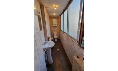 VENDO OFICINA EN EDIFICIO EMBLEMATICO DE VALPARAISO VL