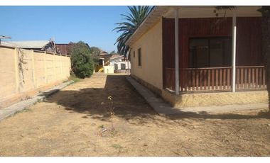 ARRIENDA AMPLIO TERRENO DE 2.500 MTS2 EN VILLA ALEMANA ZO