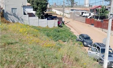 SE VENDE TERRENO UBICADO EN GLORIAS NAVALES ZO