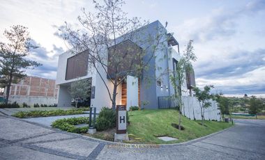 Casa de lujo en Lomas Acueducto en venta