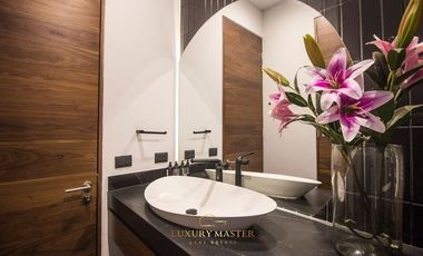 Casa de lujo en Lomas Acueducto en venta