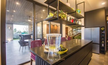 Casa de lujo en Lomas Acueducto en venta