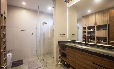 Casa de lujo en Lomas Acueducto en venta
