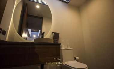 Casa de lujo en Lomas Acueducto en venta