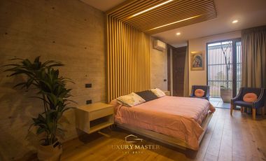 Casa de lujo en Lomas Acueducto en venta
