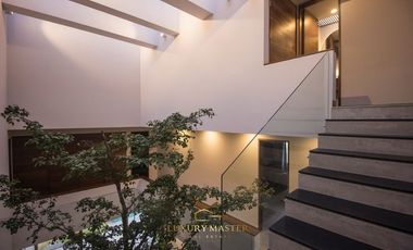 Casa de lujo en Lomas Acueducto en venta