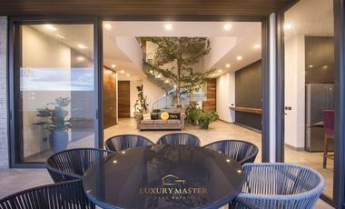 Casa de lujo en Lomas Acueducto en venta