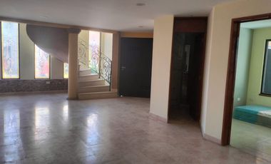 CASA DE 6 HABITACIONES EN RENTA EN CAMINO REAL CALLE ATZALA, UDLAP, MORILLOTLA