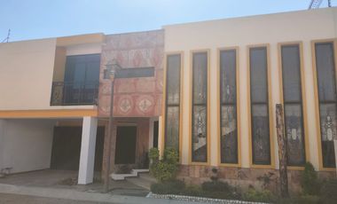 CASA DE 6 HABITACIONES EN RENTA EN CAMINO REAL CALLE ATZALA, UDLAP, MORILLOTLA