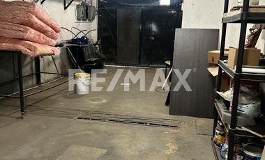 CASA COMERCIAL EN RENTA  - (3)