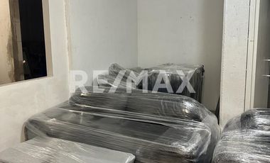 CASA COMERCIAL EN RENTA  - (3)