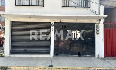 CASA COMERCIAL EN RENTA  - (3)