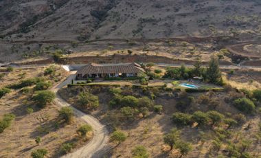 ¡Venta de casa con hermosa vista al valle!