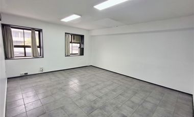 Oficina en Arriendo en Metro Moneda