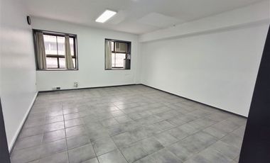 Oficina en Arriendo en Metro Moneda